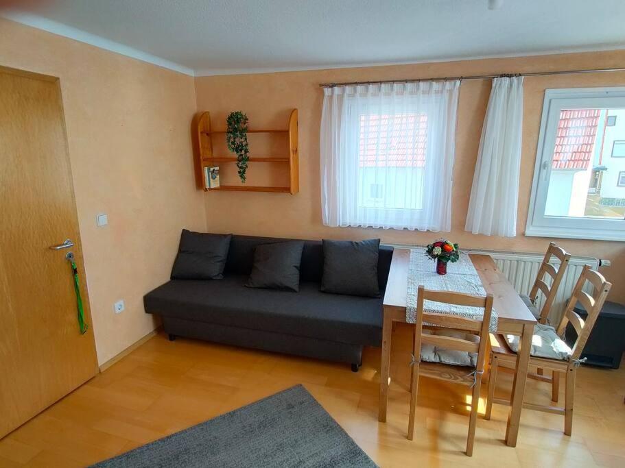 Zentrale & Ruhige Ferienwohnung Mössingen Exteriör bild
